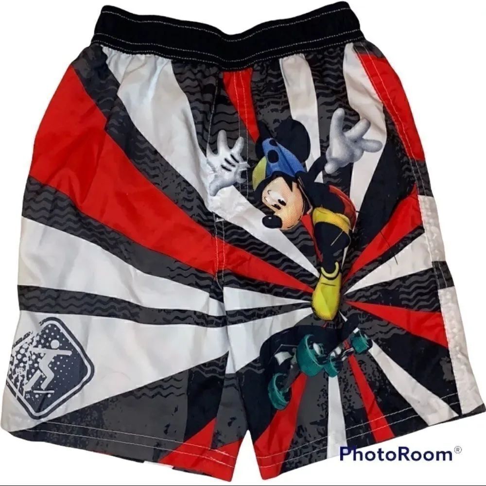 🌼🌼Disney 3T boy swim shorts🌼🌼
